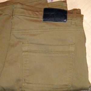 Men's 34x32 Hudson and barrow chinos